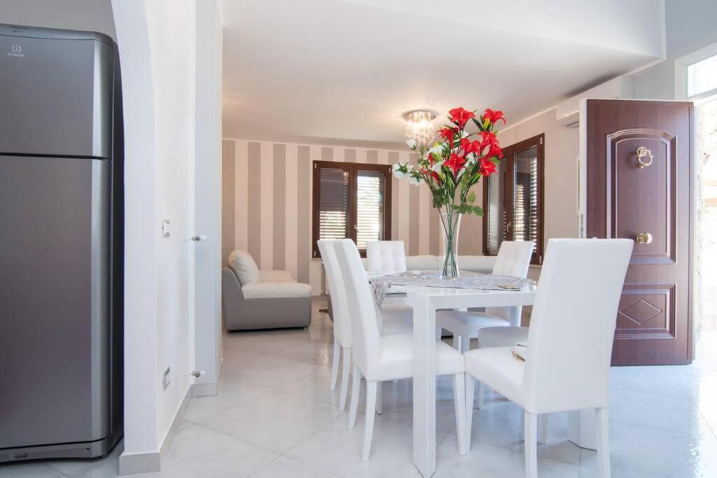 Hh Selection Emiro Villa Lascari Bagian luar foto