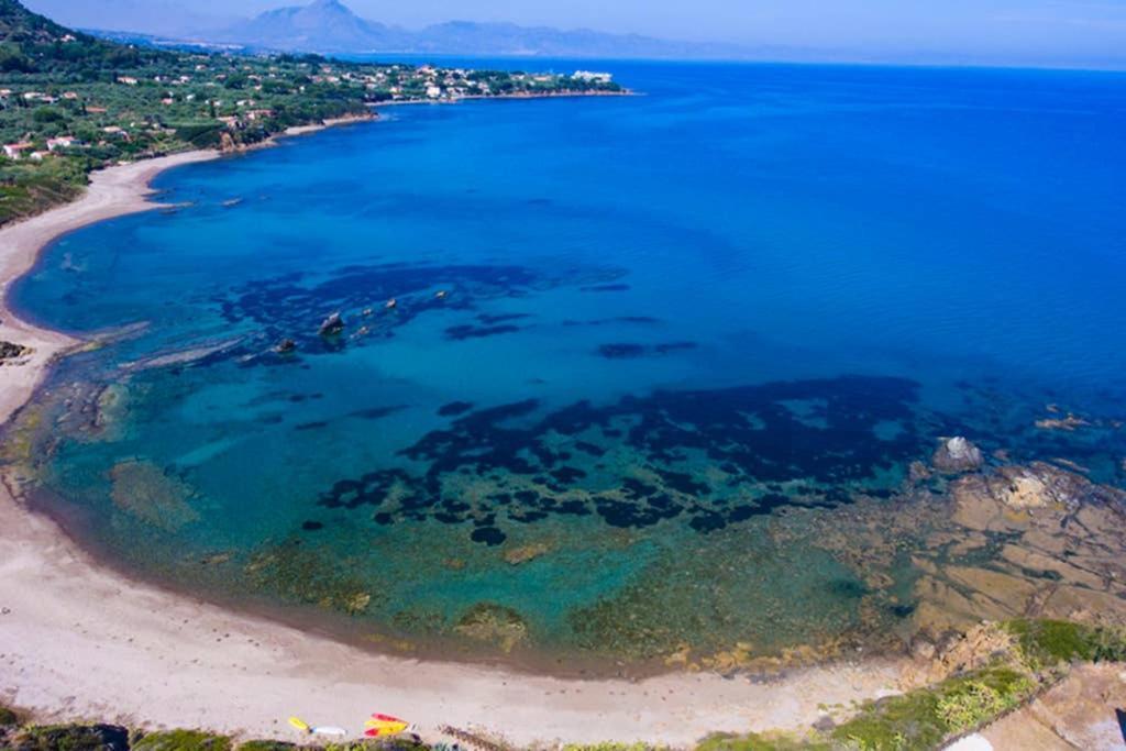 Hh Selection Emiro Villa Lascari Bagian luar foto